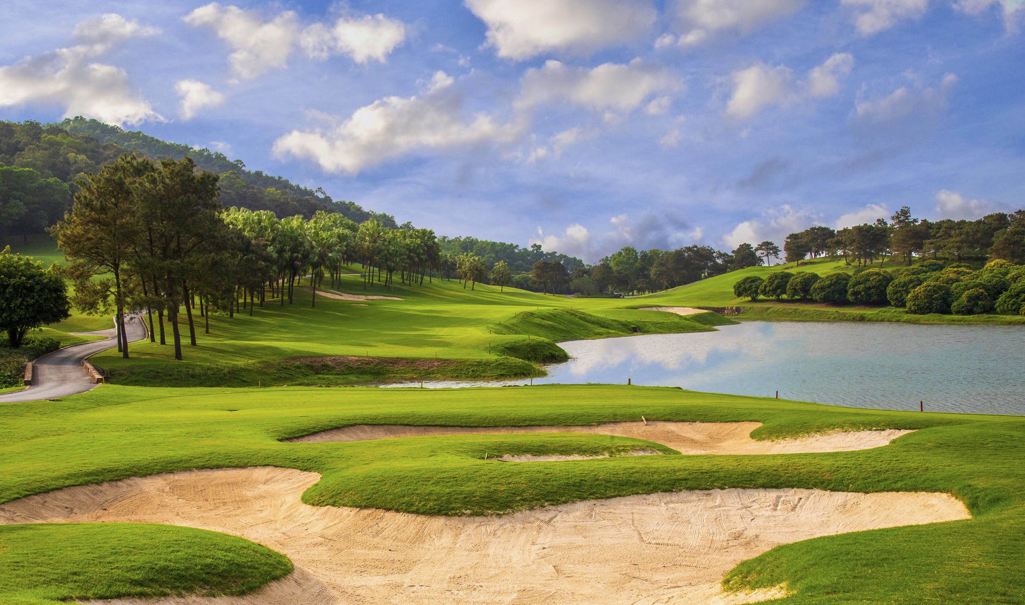 Chi Linh Star Golf & Country Club image 8