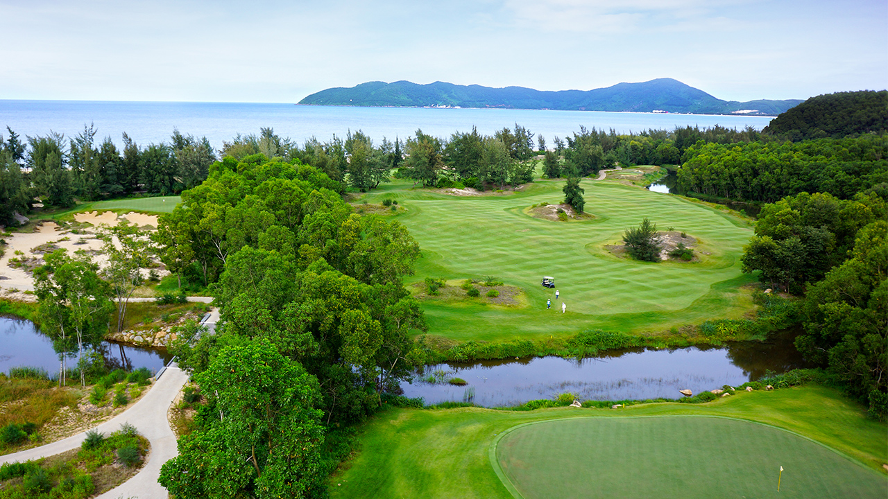 Laguna Lang Co Golf Club image 5