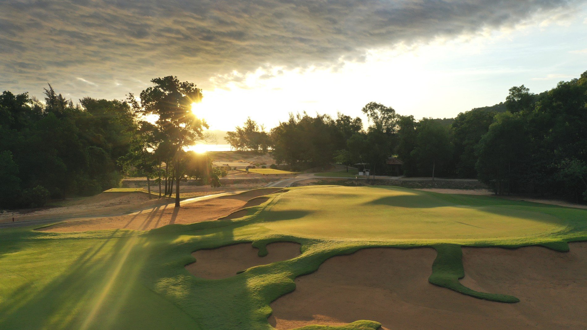 Laguna Lang Co Golf Club image 8