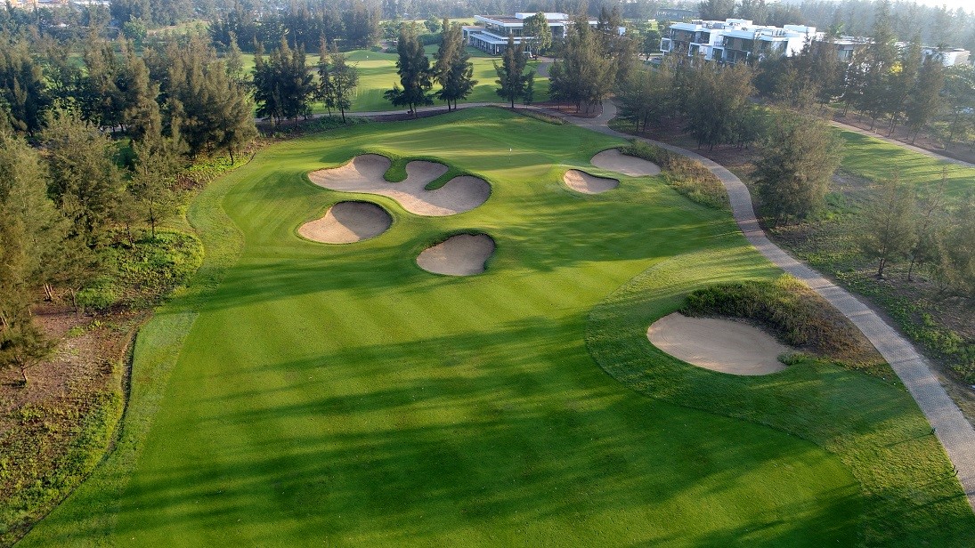 Montgomerie Links Vietnam image 6