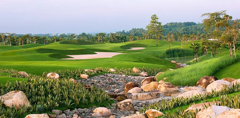 Twin Doves Golf Club image 6